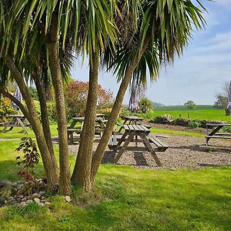 The Pack Horse Inn Chathill Екстериор снимка