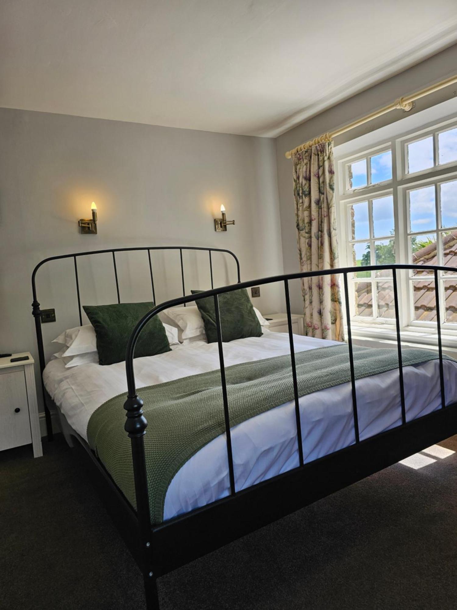 The Pack Horse Inn Chathill Екстериор снимка